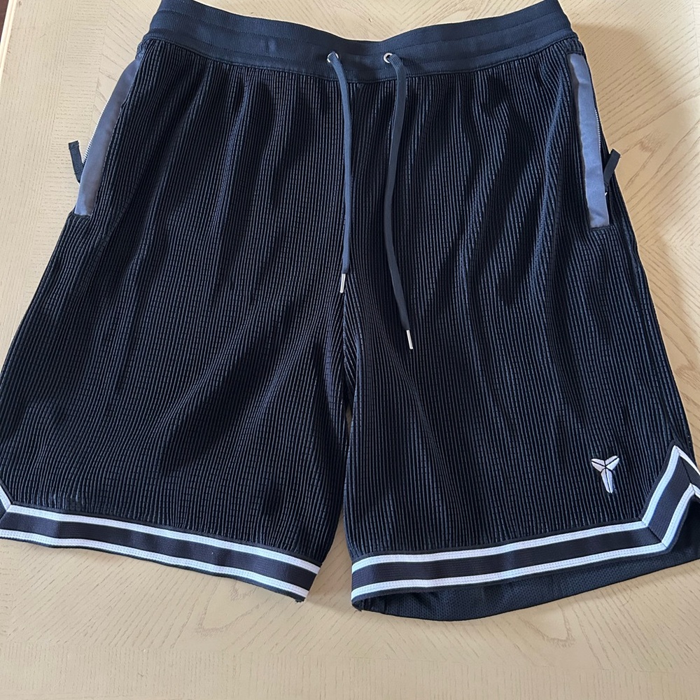 NEW $150 Nike Kobe Pleated Basketball Shorts Black Extra Large protro HV9988-010